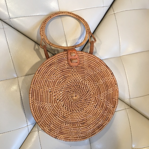 Anthropologie Handbags - Antropologie Bamboo/straw woven boho round bag